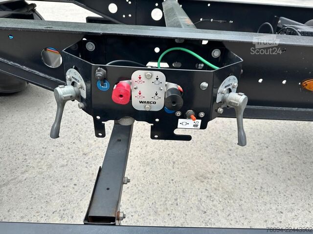 Ремарке със сменяемо шаси KÖGEL AW18-19.5 BDF SAF Container Anhänger