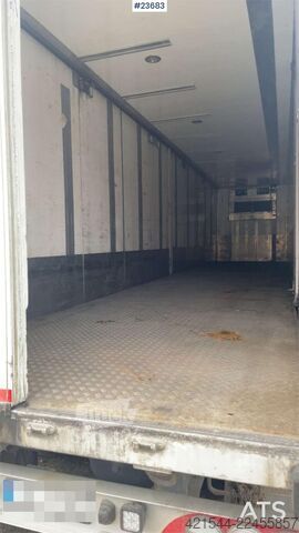 Schiebeplanen Ekeri T3-K 3 axle closed semi trailer w/ full side openi
