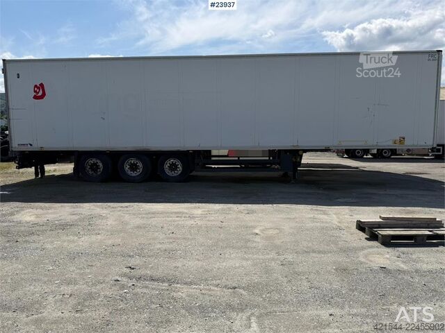 Раздвижные брезентовые навесы Schmitz Cargobull with refrigeration/freezing unit