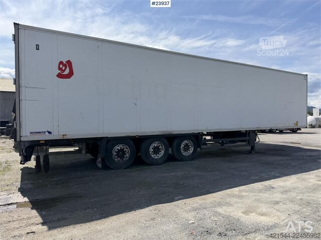 Раздвижные брезентовые навесы Schmitz Cargobull with refrigeration/freezing unit