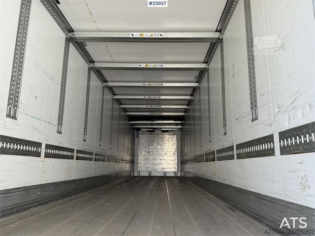Раздвижные брезентовые навесы Schmitz Cargobull with refrigeration/freezing unit