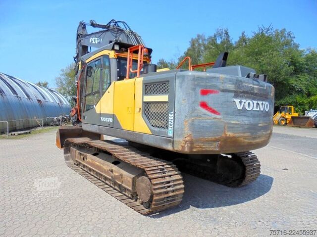 Goseniški bager Volvo EC 220 E L