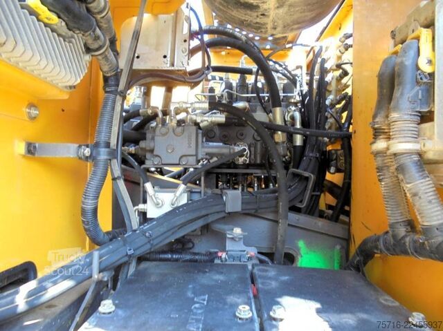 Raupenbagger Volvo EC 220 E L