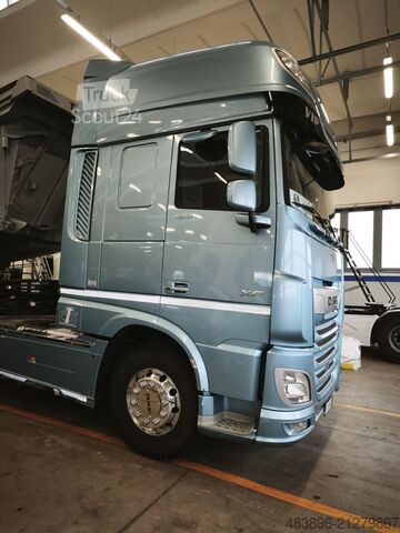 трактор Daf XF 530 FT