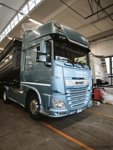 трактор Daf XF 530 FT