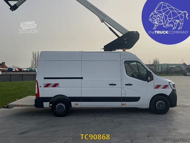 Plataforma elevatória Renault Master 145.35 Nacelle