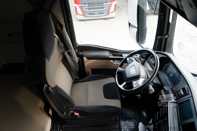 Camion jumbo MAN TGX 26.480 / ZESTAW TANDEM 120 M3 / PRZEJAZDOWY