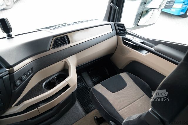 Camion jumbo MAN TGX 26.480 / ZESTAW TANDEM 120 M3 / PRZEJAZDOWY