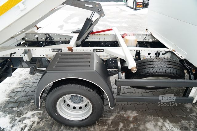Furgón volquete IVECO DAILY 70-180 / WYWROTKA TYLNOZSYPOWA 2,8 M / DMC