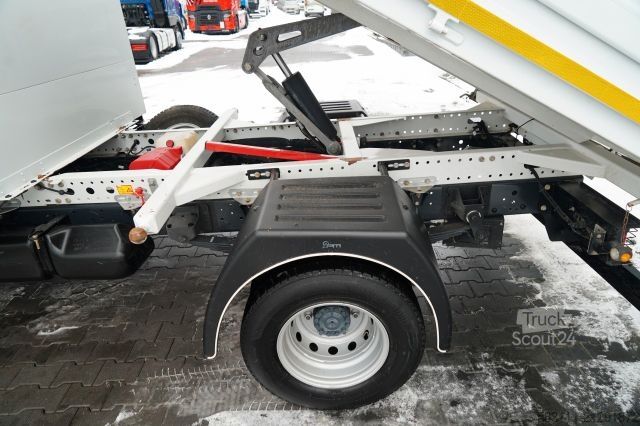 Furgón volquete IVECO DAILY 70-180 / WYWROTKA TYLNOZSYPOWA 2,8 M / DMC