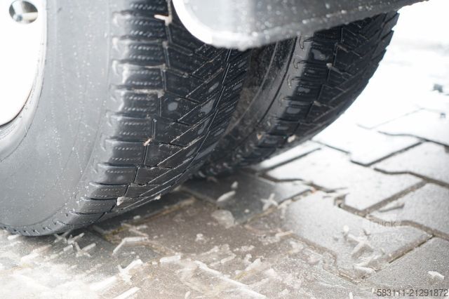 Furgón volquete IVECO DAILY 70-180 / WYWROTKA TYLNOZSYPOWA 2,8 M / DMC