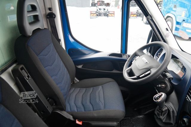 Izotermiczny van chłodnia IVECO DAILY 35-160 / KONTENER 4,2 M / WINDA-750kg / BL