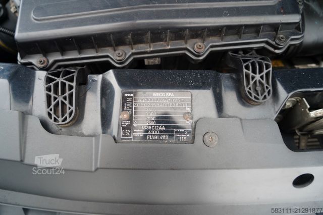 Izotermiczny van chłodnia IVECO DAILY 35-160 / KONTENER 4,2 M / WINDA-750kg / BL