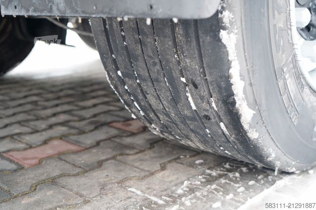 Auflieger mit Pritsche & Plane SCHMITZ CARGOBULL / FIRANKA / MEGA  / LOWDECK / DACH PODNOSZONY 