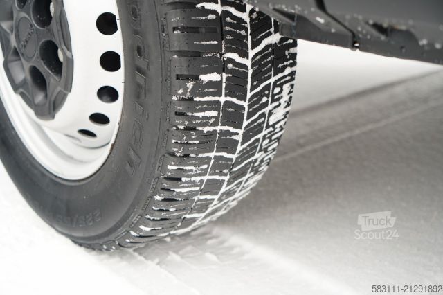 Duba panelată IVECO DAILY 35-140 / BLASZAK / FURGON / HI-MATIC  