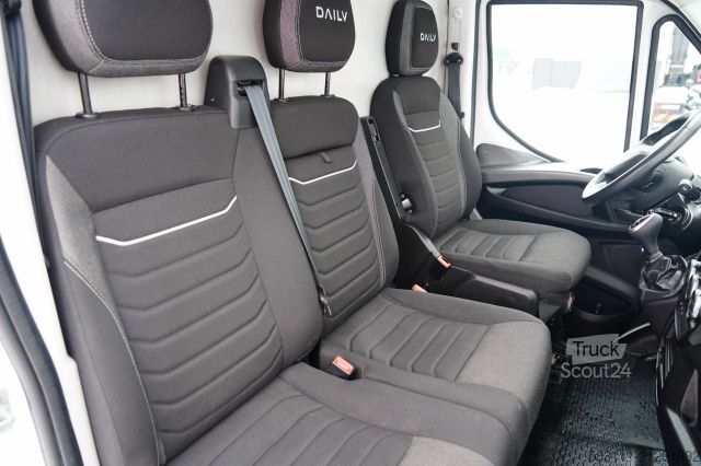 Duba panelată IVECO DAILY 35-140 / BLASZAK / FURGON / HI-MATIC