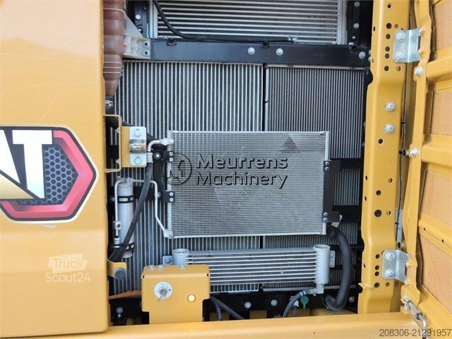 Chain excavator CATERPILLAR 320GC