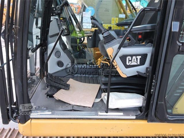 Chain excavator CATERPILLAR 320GC