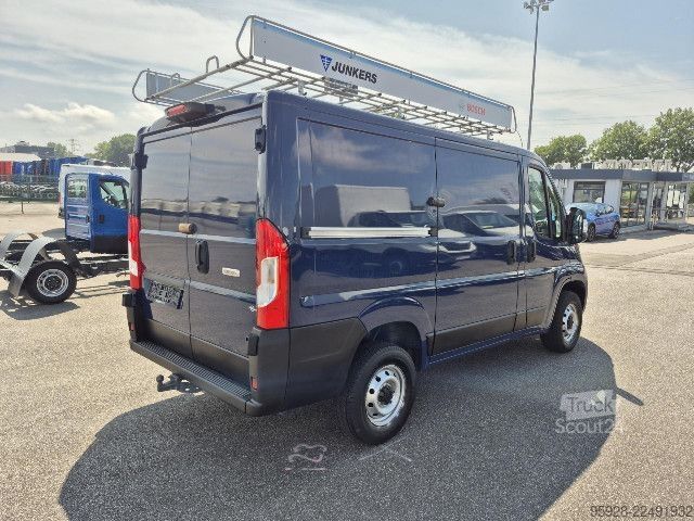 Furgão de painéis Fiat Ducato 120 L1H1