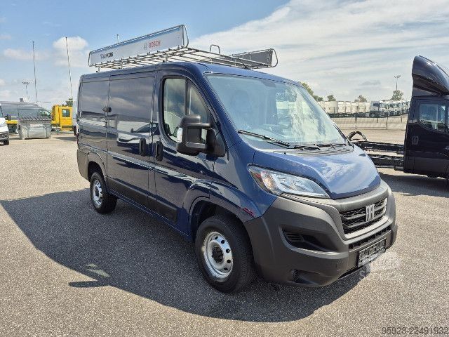 Furgão de painéis Fiat Ducato 120 L1H1