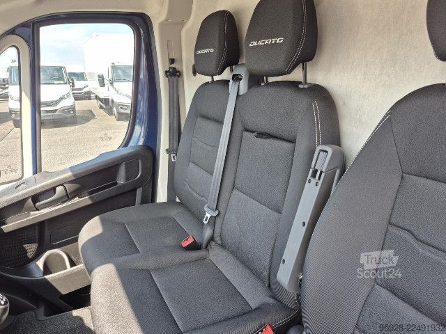 Furgão de painéis Fiat Ducato 120 L1H1