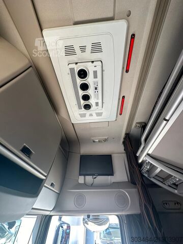 Trattore stradale standard DAF XF 530 FT SSC EURO 6D Full+ pelle