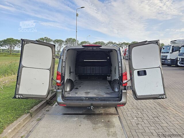 Karavan sa visokim krovom MERCEDES-BENZ VITO 114