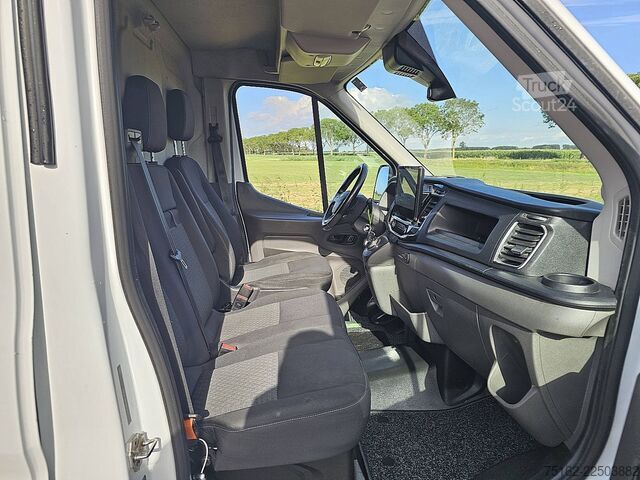Korkeakattoinen farmari FORD E-TRANSIT L4H3 68kWh 317KmWLTP