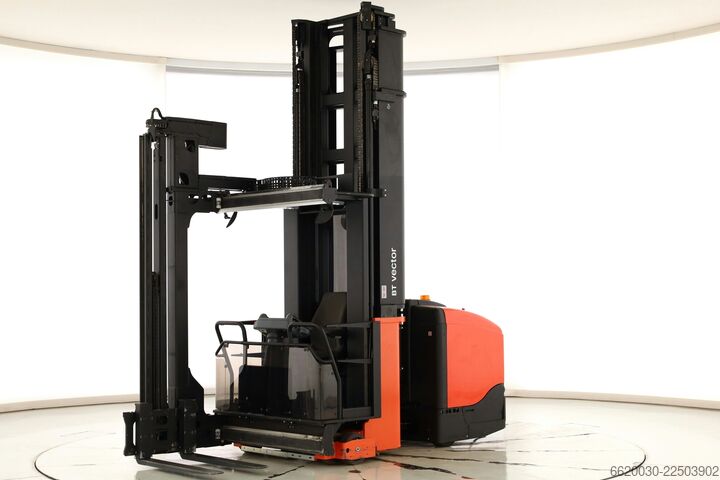 VNA (très souvent utilisé tel quel en contexte professionnel) signifie « chariot à allées très étroi Toyota BT Vector VCE150A