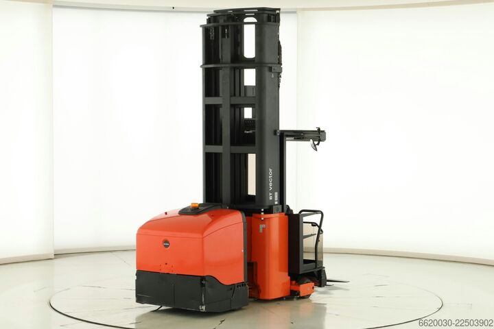 VNA (très souvent utilisé tel quel en contexte professionnel) signifie « chariot à allées très étroi Toyota BT Vector VCE150A
