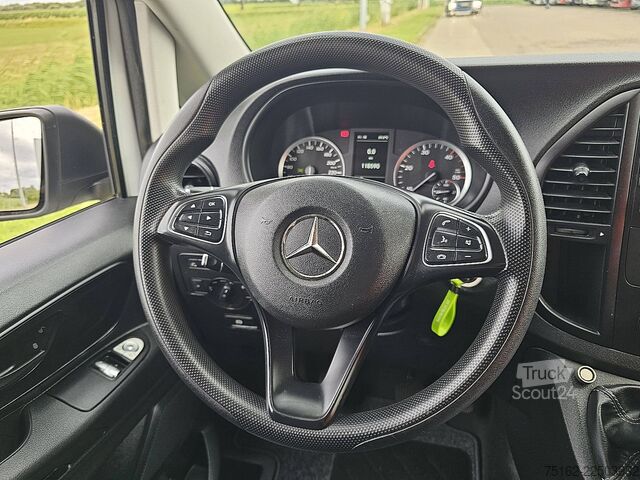 Carrinha de tejadilho alto MERCEDES-BENZ VITO 111