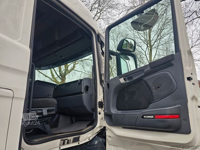 Tractor estándar SCANIA R4140 Highline