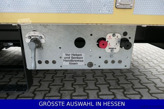 Semiremorcă SPIER Stufen Sattel Foodtruck Messe Event ¤449.-mt