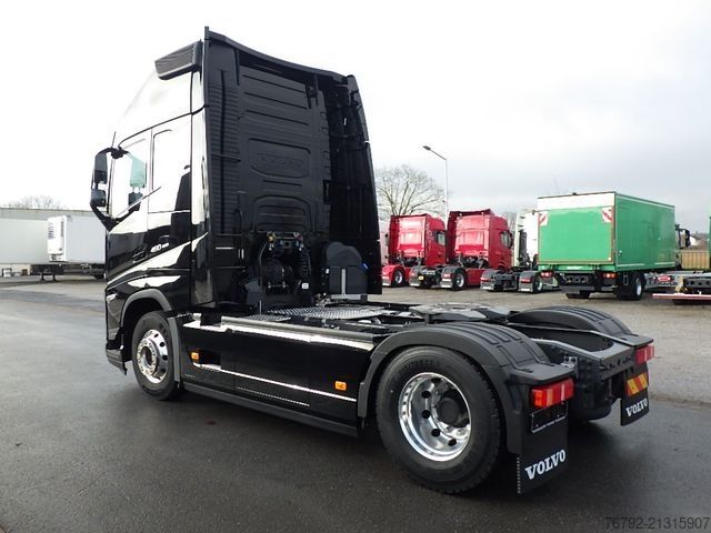 Standard SZM VOLVO FH460 TC Globe-XL/VEB/Safety/2xTank/Alcoa/226tkm