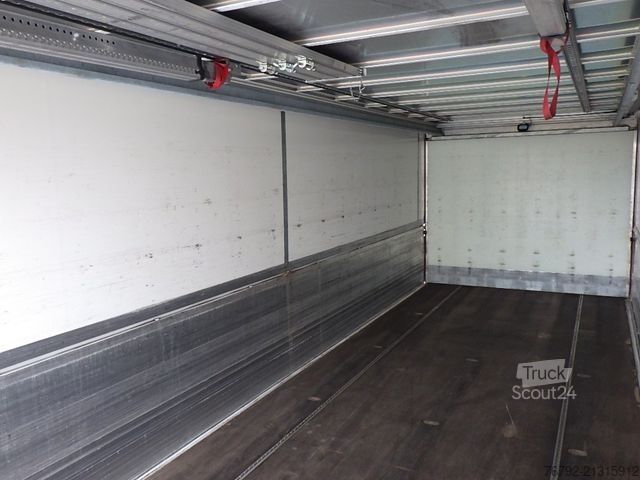 Kutu kamyonu SCANIA P 280 B Getränkeko. 7,3m/Lasi/LBW/2xAHK/Vollluft