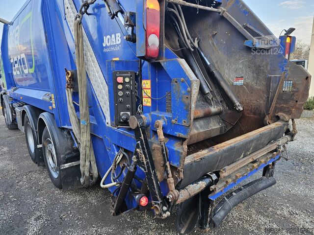 απορριμματοφόρο VOLVO FE-320 6x2 Lift/Lenk Luft/Luft JOAB Anac