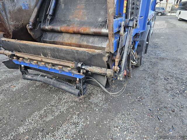 απορριμματοφόρο VOLVO FE-320 6x2 Lift/Lenk Luft/Luft JOAB Anac