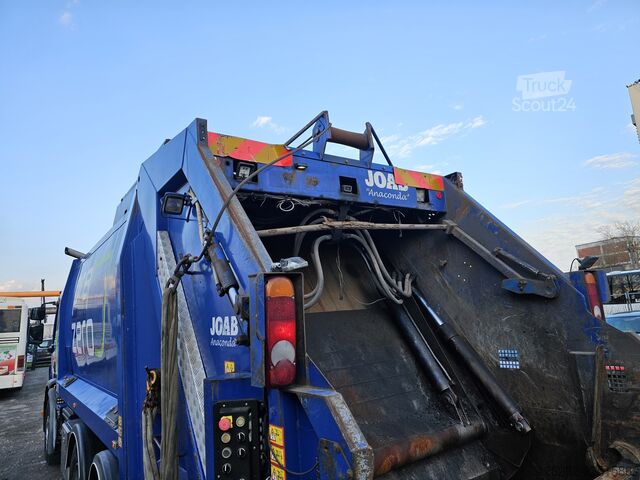 απορριμματοφόρο VOLVO FE-320 6x2 Lift/Lenk Luft/Luft JOAB Anac