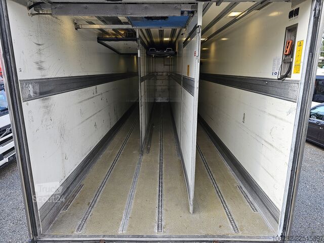 Lastebil med kjøleboks VOLVO FM330 6x2 FRIGOBLOCK Multizone Lenk u. L
