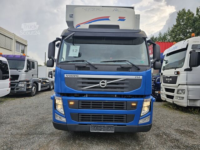 Rashladni kamion Volvo FM330 Multizone Lenk u. Kühlkoffer
