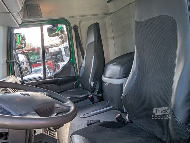 LKW mit Kofferaufbau Volvo FL-280 4x2 16Tons EURO5 Portaltüren