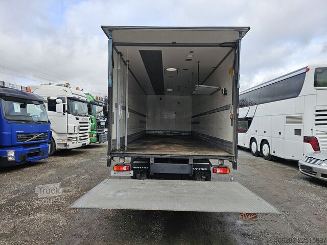 Kutu kamyonu Volvo FL 240 4x2 14Tons Hebebühne Blatt/Luft