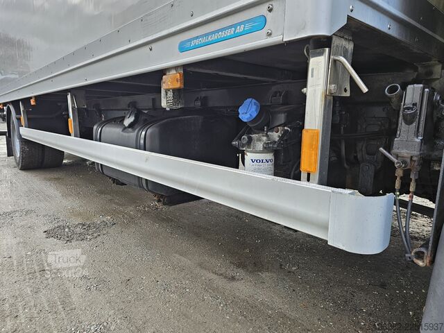 Kutu kamyonu Volvo FL 240 4x2 14Tons Hebebühne Blatt/Luft