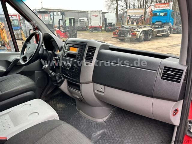 Furgoneta MERCEDES-BENZ Sprinter 316 CDI Kastenwagen I Begleitfahrzeug