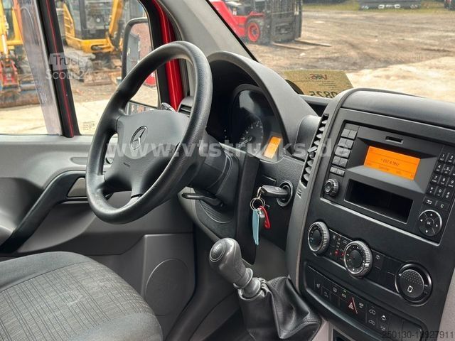 Furgoneta MERCEDES-BENZ Sprinter 316 CDI Kastenwagen I Begleitfahrzeug