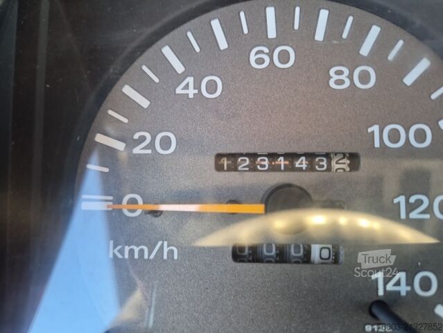 Fourgon tôlé Nissan Cabstar RAM Mira 140 - 14 m