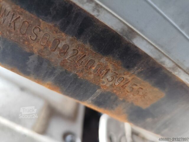 Laterale cu prelată tip perdea Kögel SN24