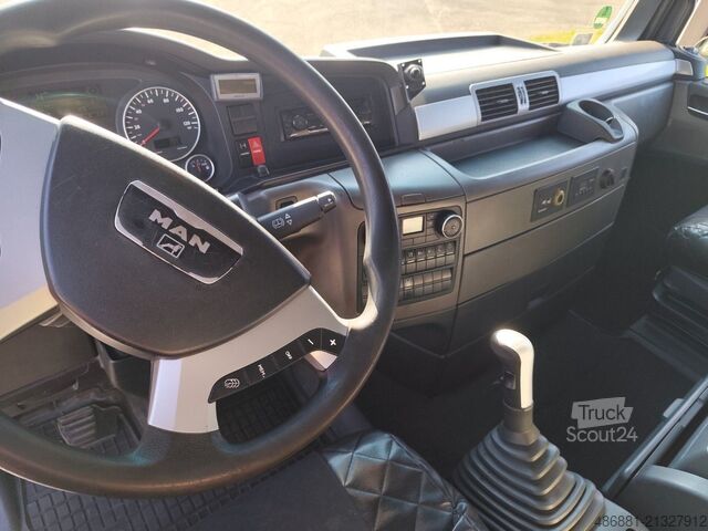 Platformos priekaba MAN TGX 26.400