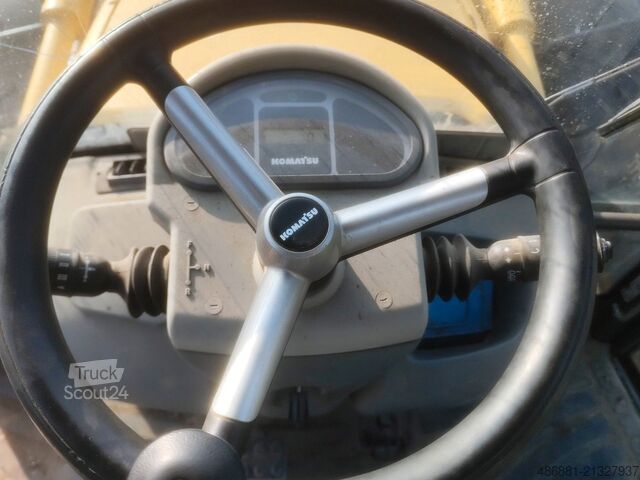 Kombinacija bager/nakladalnik Komatsu WB97S