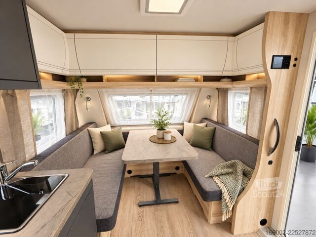 Caravana HOBBY De Luxe 495 WFB Modelljahr 2027 ausgestellt!